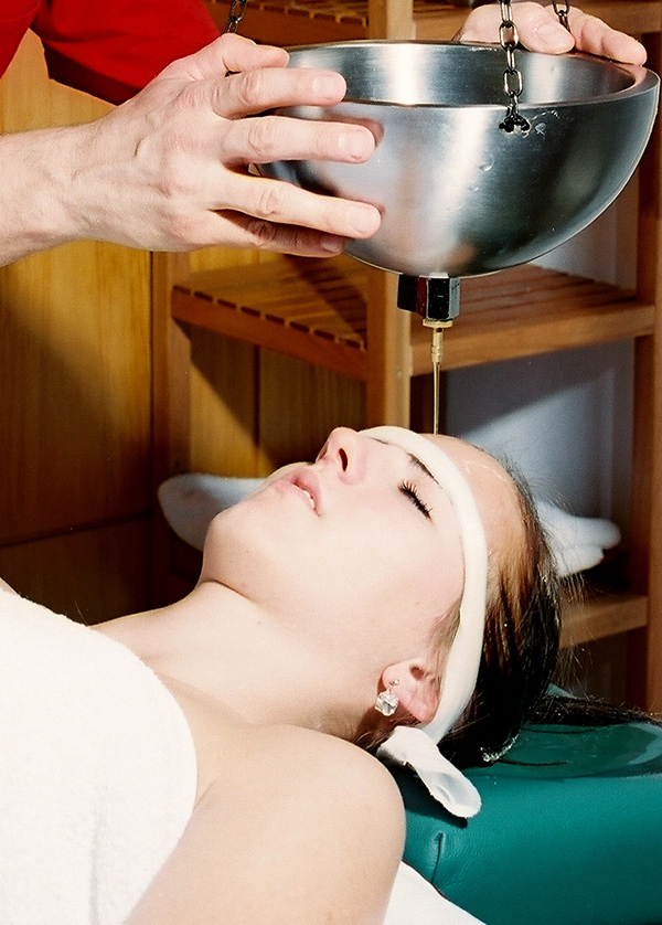 Ayurveda Stirnölguss Potsdam